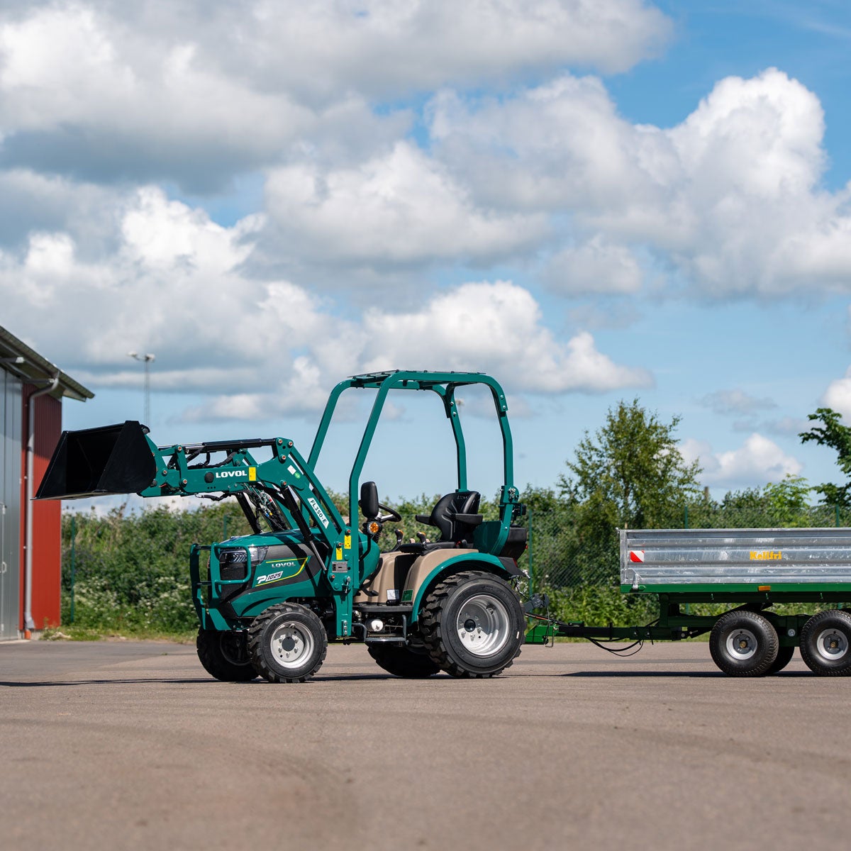 Kompakttraktor Lovol 25 hk, uten hytte
