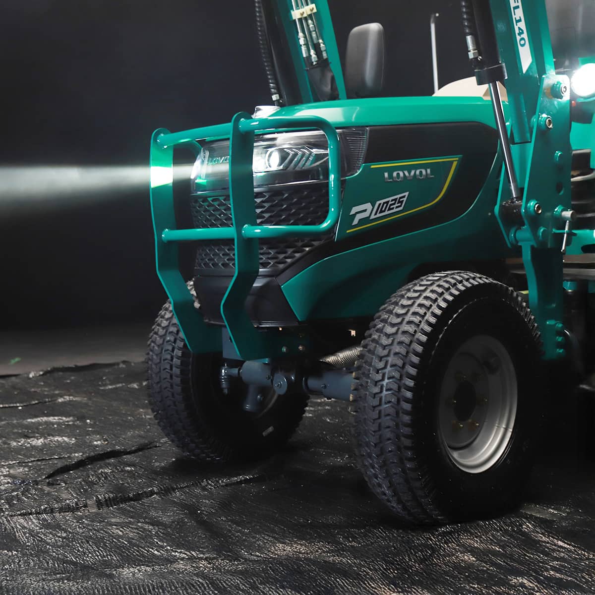 Kompakttraktor Lovol 25 hk, uten hytte