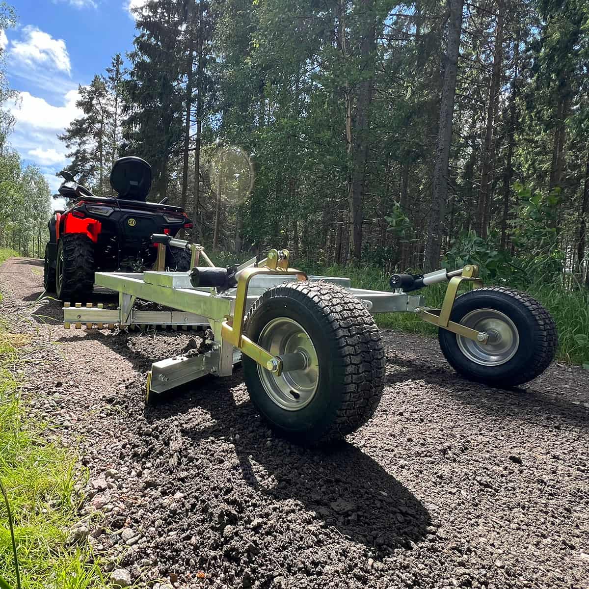 Veislådd til ATV med 3 skjær og med elektrisk hev- og senkbar funksjon