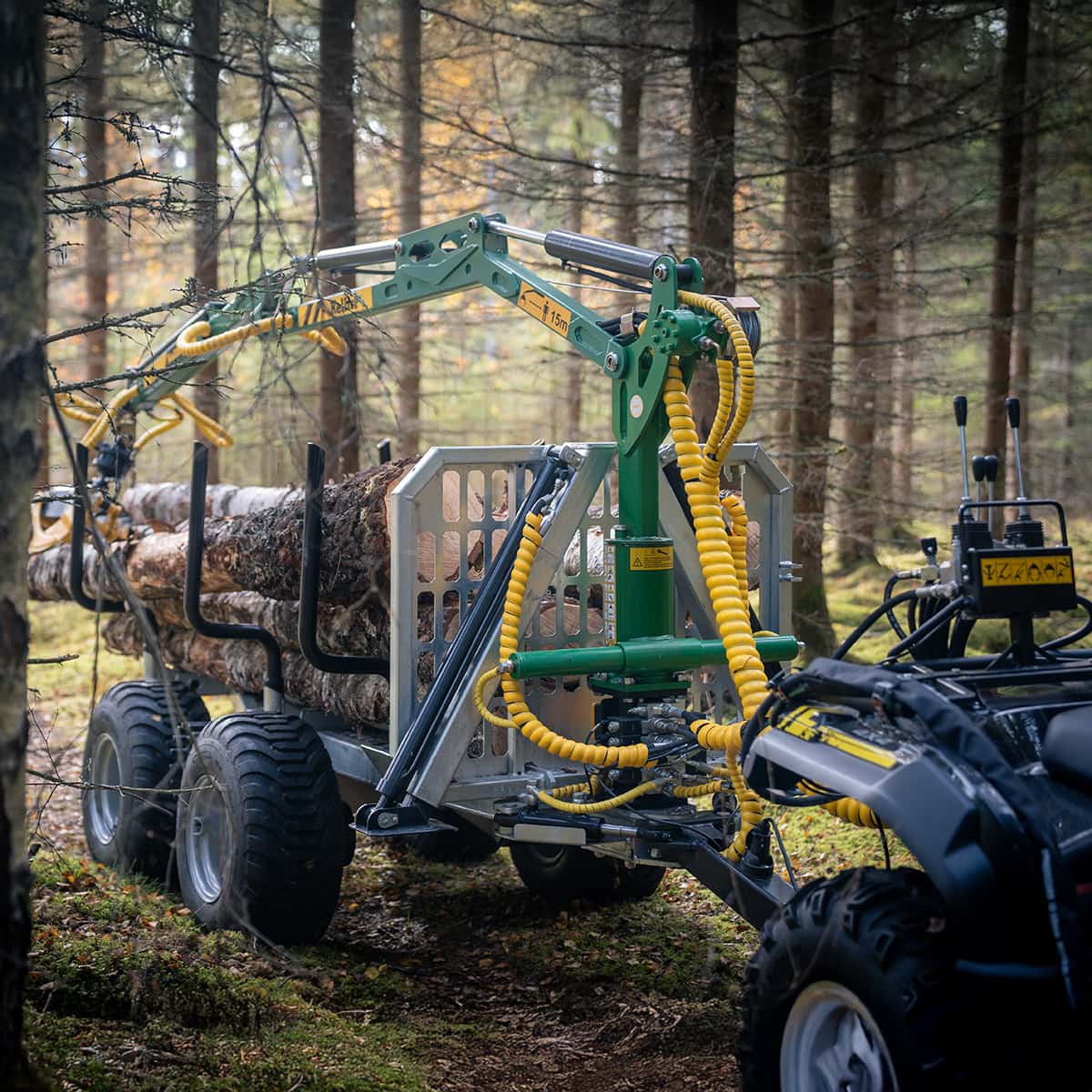 Skogsvogn ATV 3 tonn, med kran 4,2 m