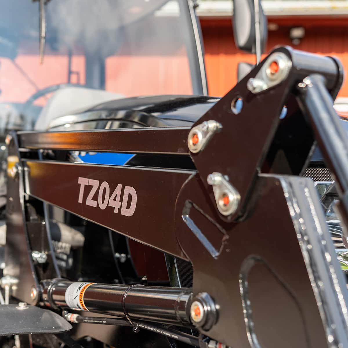 Traktor Lovol 55 hk PRO 4WD med frontlaster, Stage V