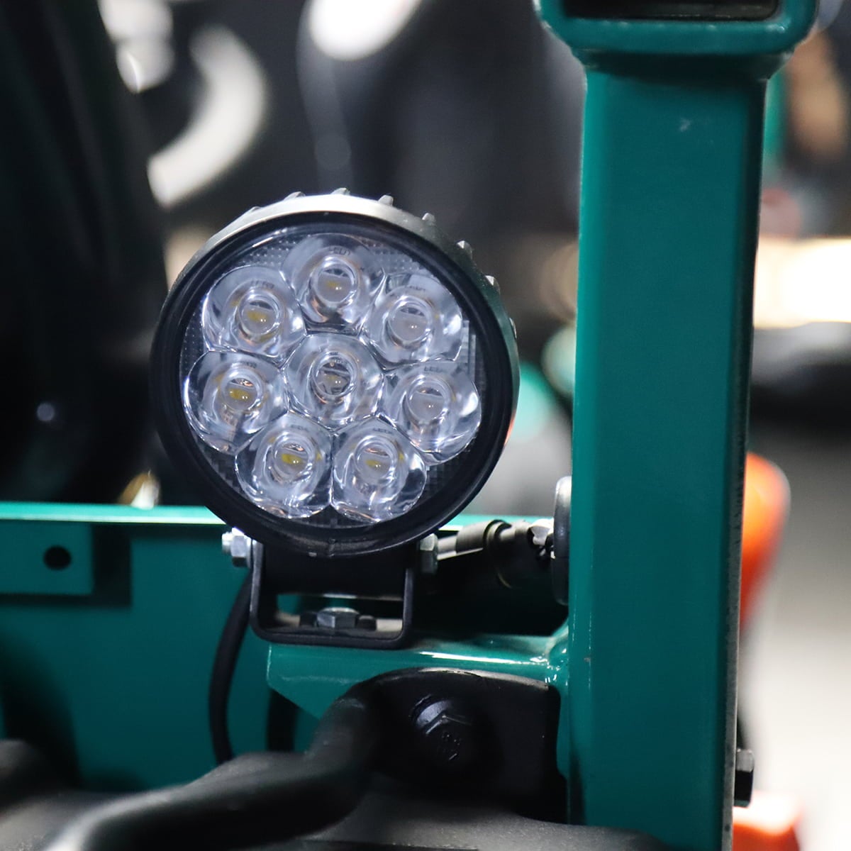 Kompakttraktor Lovol 25 hk, uten hytte