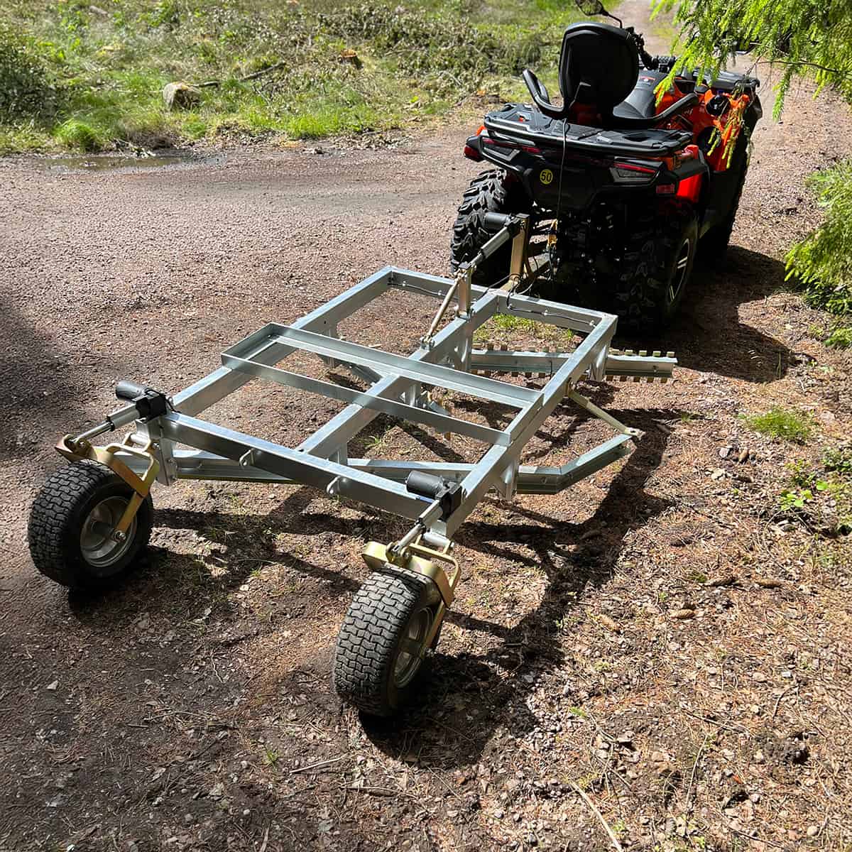 Veislådd til ATV med 3 skjær og med elektrisk hev- og senkbar funksjon
