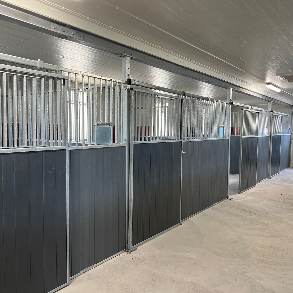 Front med skyvedør 3,0 m inkl. plastplank, SWE