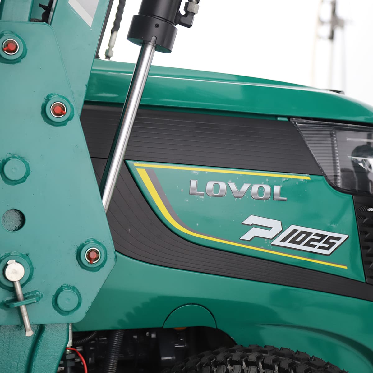 Kompakttraktor Lovol 25 hk, uten hytte