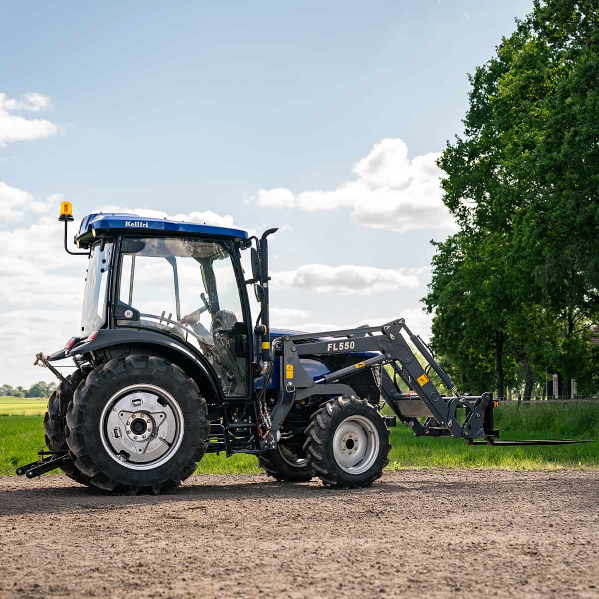 Frontlaster til traktor T504H, inkl. ventilpakke