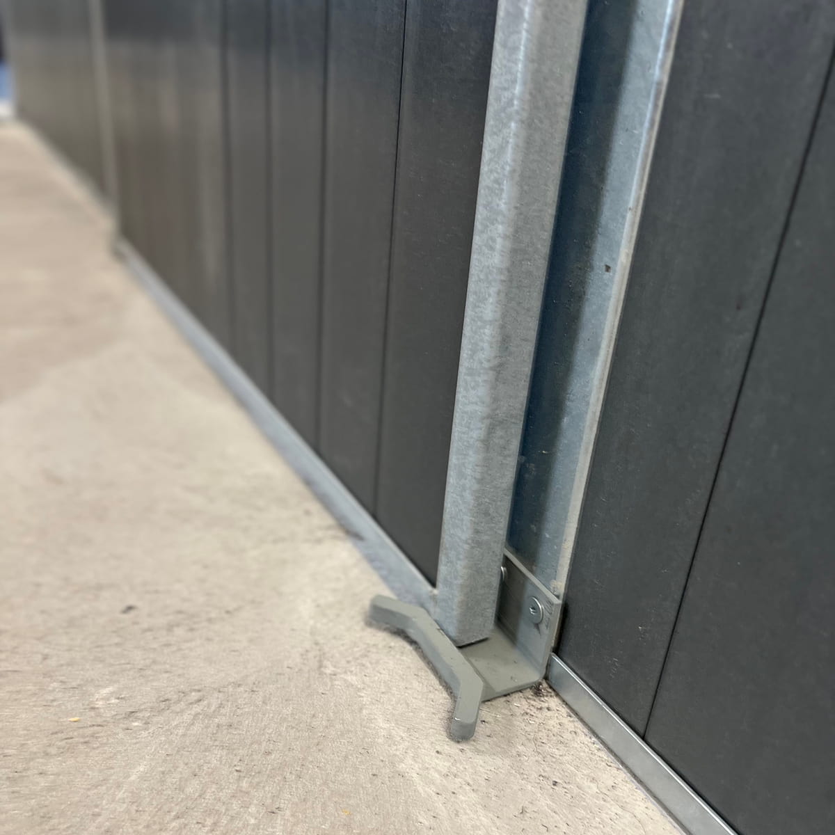 Front med skyvedør 3,0 m inkl. plastplank, SWE
